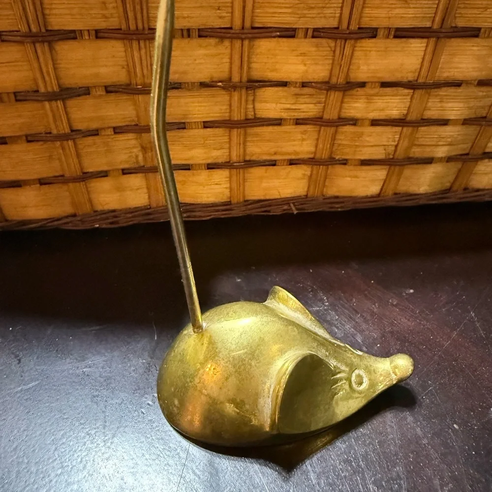 Vintage Solid‎ Brass Gold Mouse with long tail notes or rings holder by GATCO